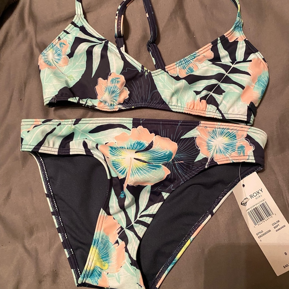 Girls Roxy 2 peice bikini bathing suit